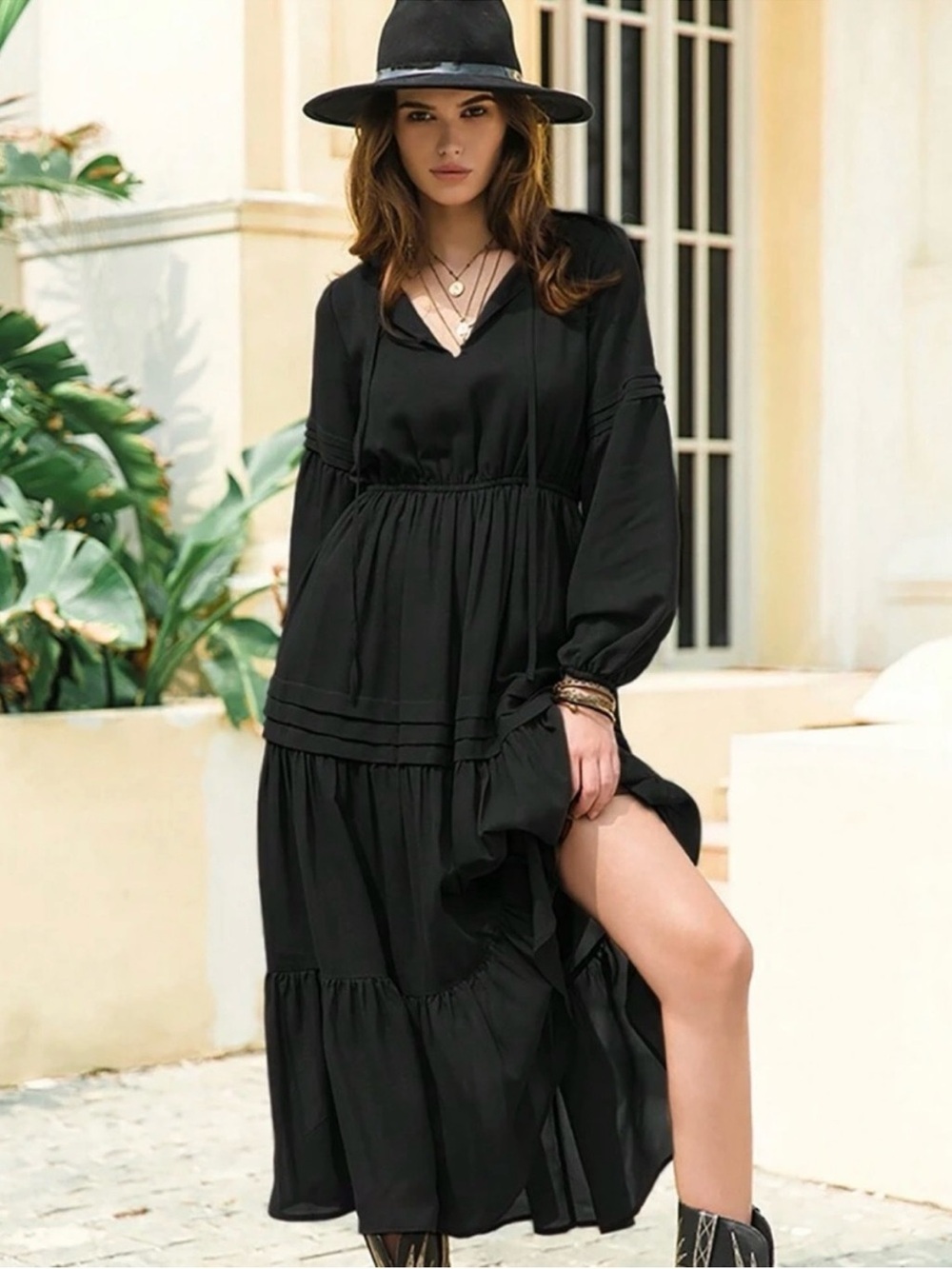 Black Long Sleeve Tiered Maxi Dress - Women - Picture 2 of 4